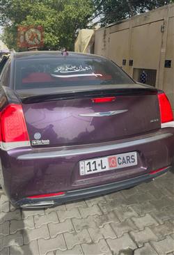 کرایسلەر 300